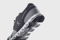 ON Running Cloud Black/Slate M