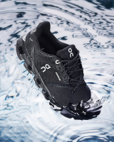 ON Running Cloudflyer Watterproof Black/Lunar W