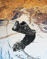 ON Running Cloudflyer Watterproof Black/Lunar W